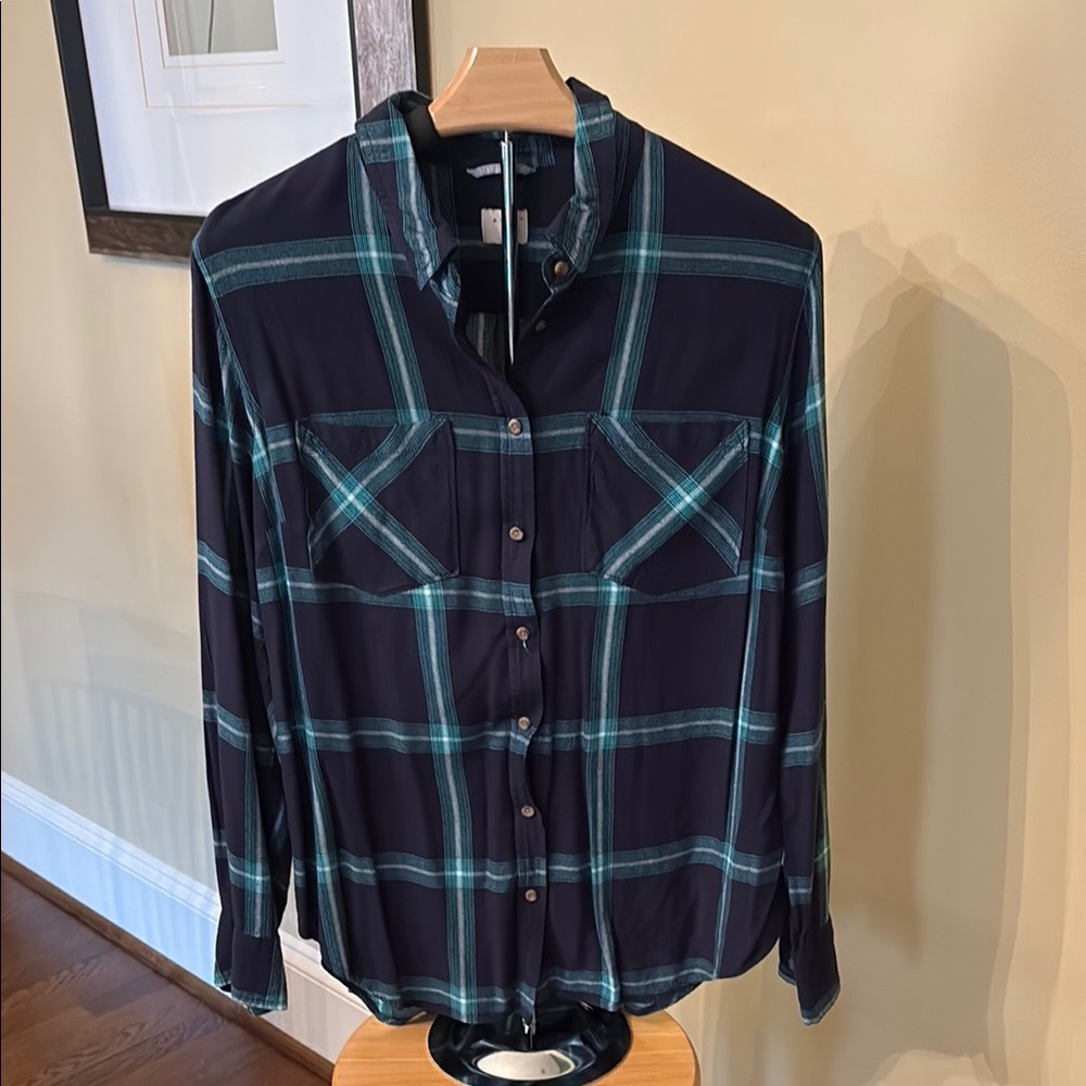 a new day Women's Black and Green Plaid Button Down Shirt